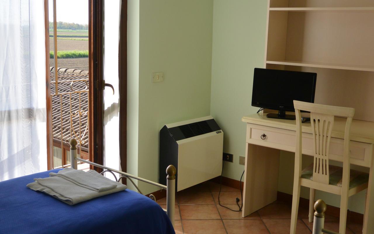 Albergo Escondido Soresina Bagian luar foto